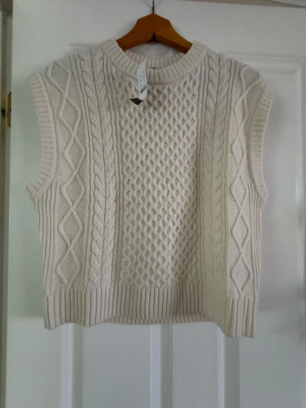 J.Crew NWT Cable Knit vest ivory size small